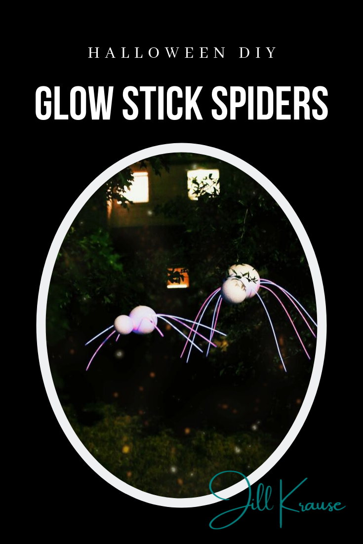 glow stick spider DIY | JillKrause.com